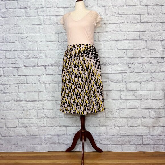 Avec les Filles Light Pink Bird Print Pleated Midi Skirt - Picture 5 of 8